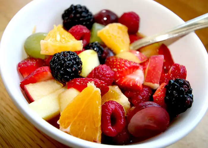 Att äta frukt i en dröm