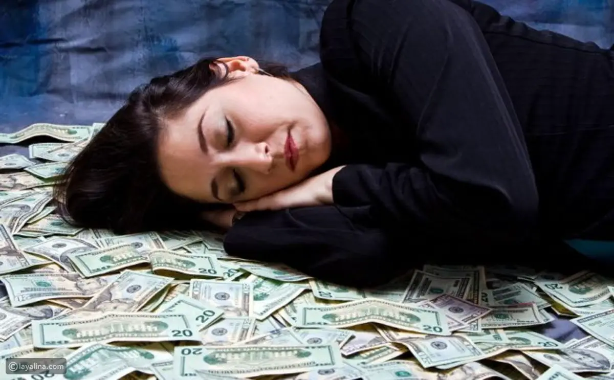 پول در خواب برای یک زن متاهل