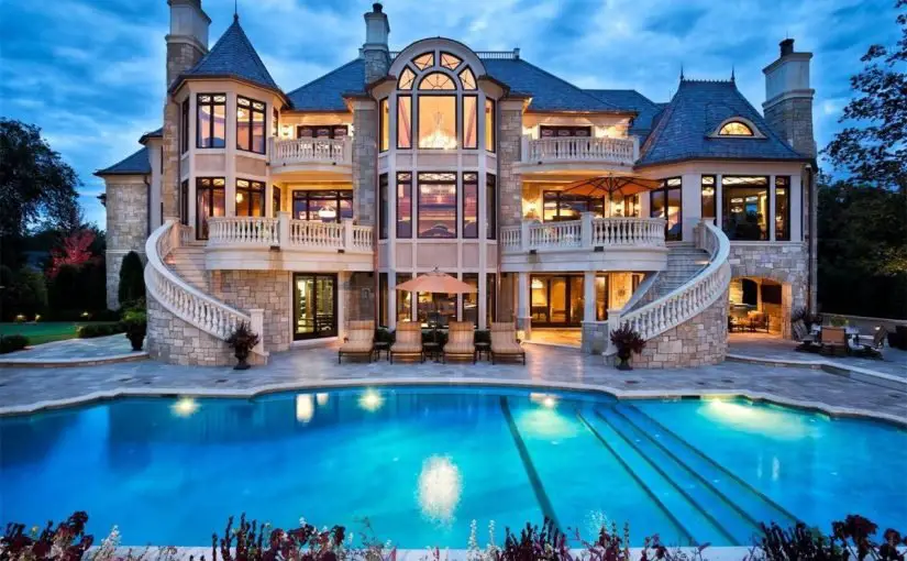 Луксузна куќа во сон