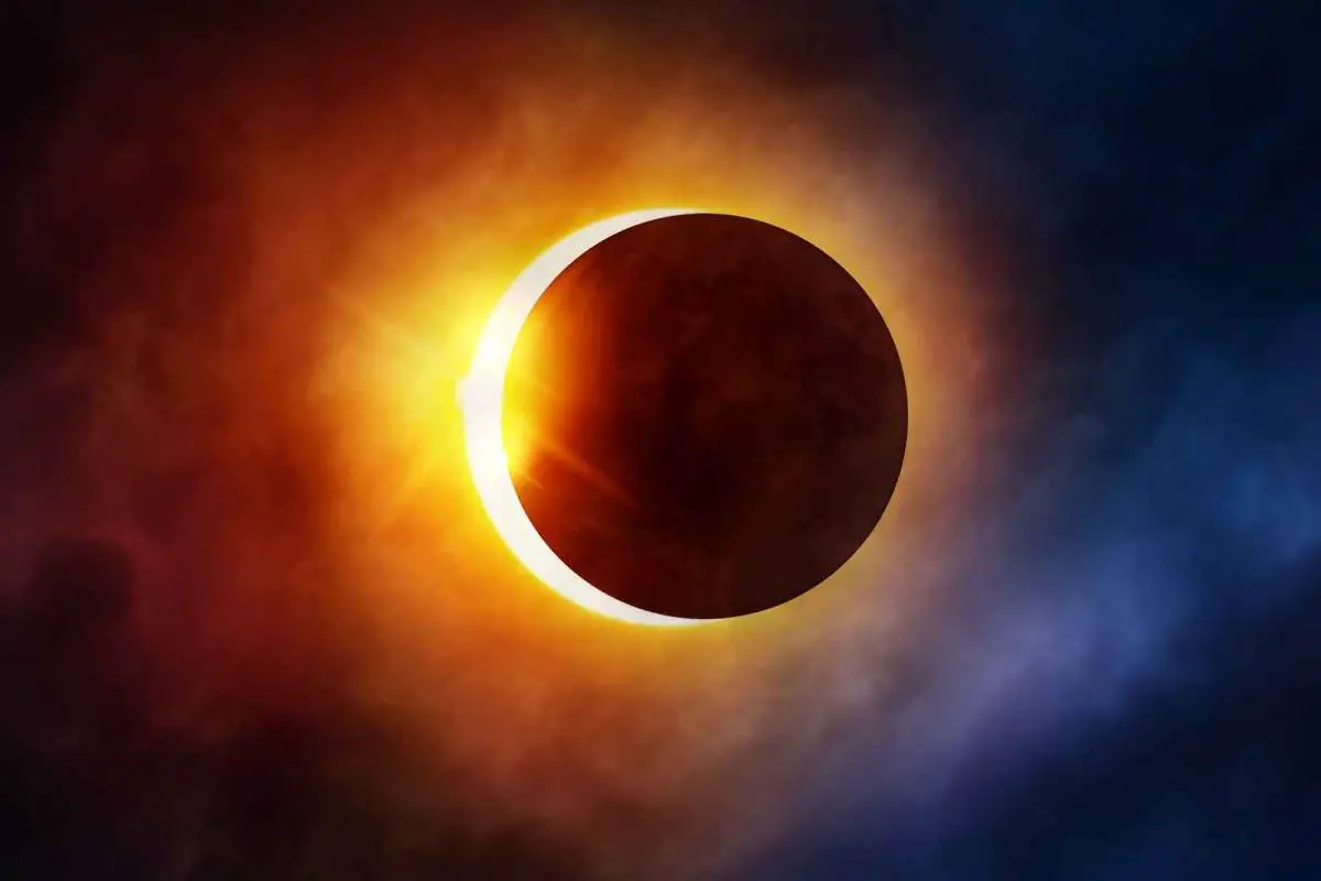 Eclipse de Lună și Soare într-un vis