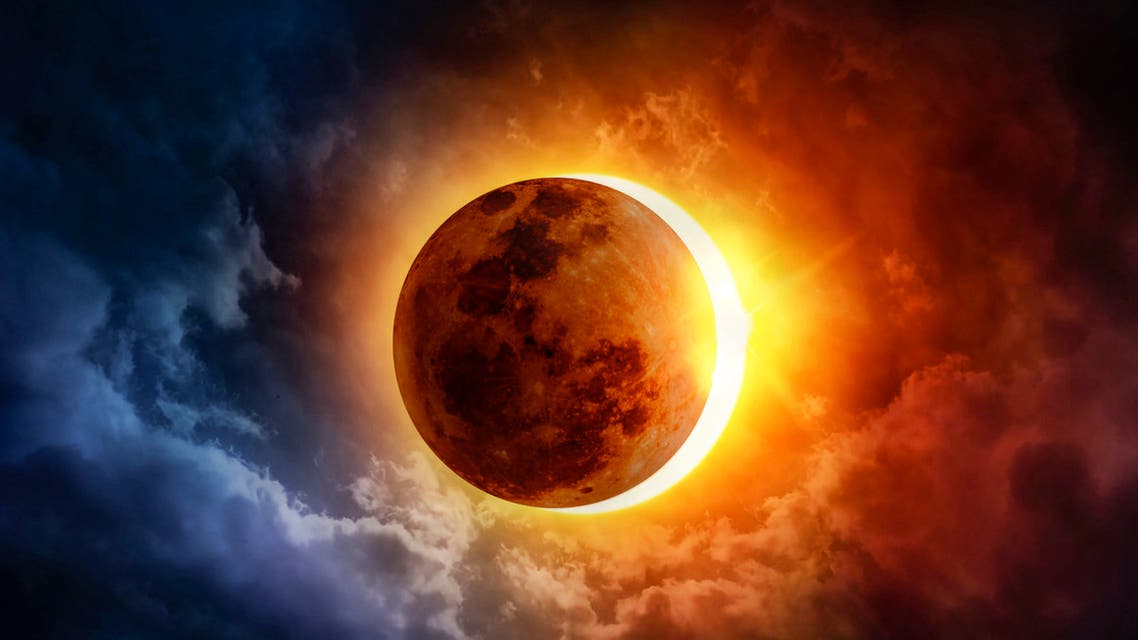 Eclipse solar mewn breuddwyd