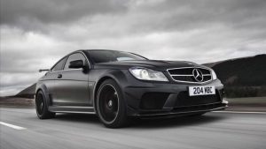 رؤية السيارة الفاخرة في المنام