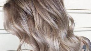 صبغة الشعر في المنام للعزباء