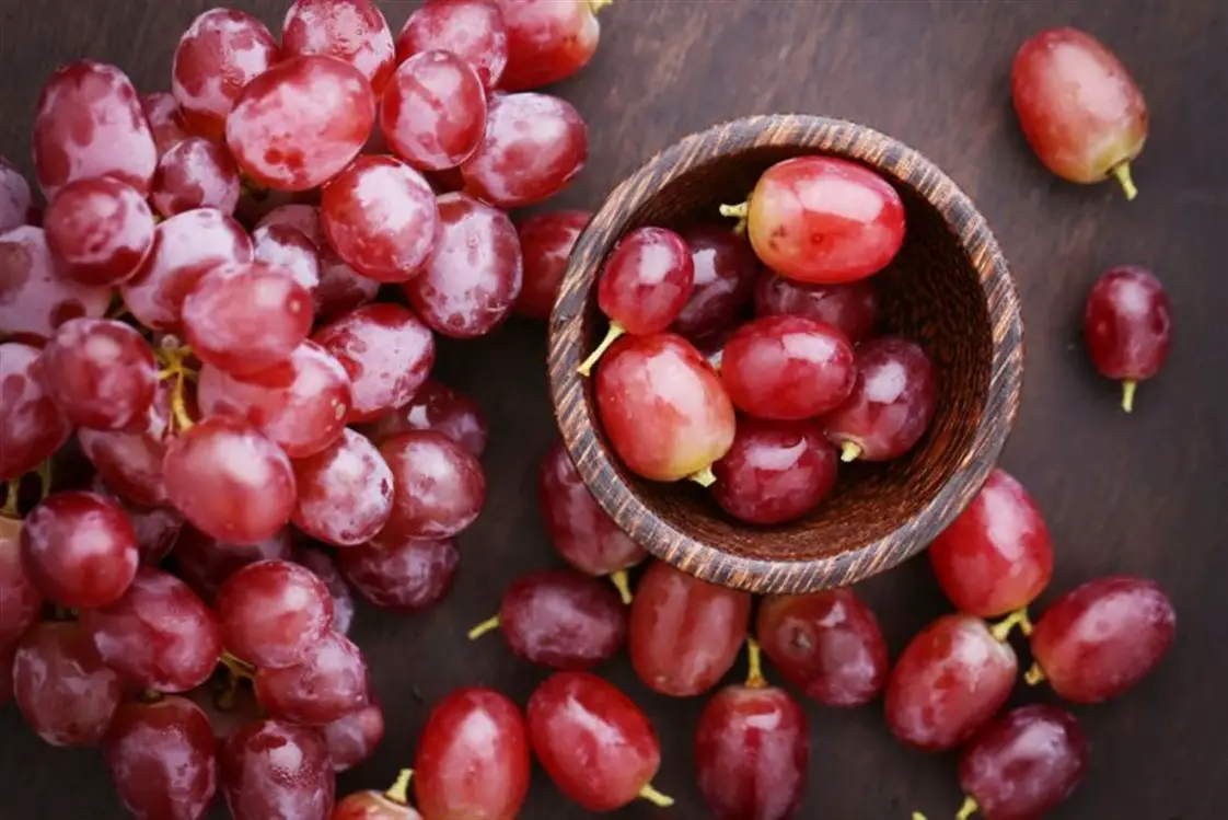 Толкување на сонот за црвено грозје