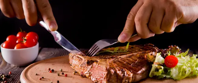 Manghjendu carne