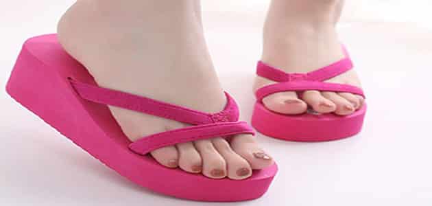 Túlkun á því að sjá gjöf af inniskó í draumi