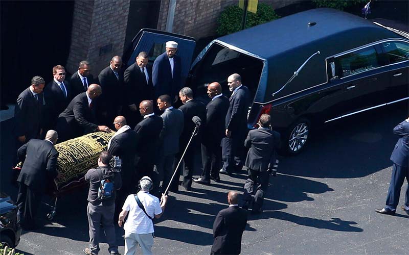 Walking in the funeral in a dream