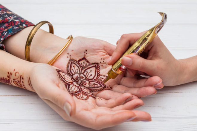 Henna a manu