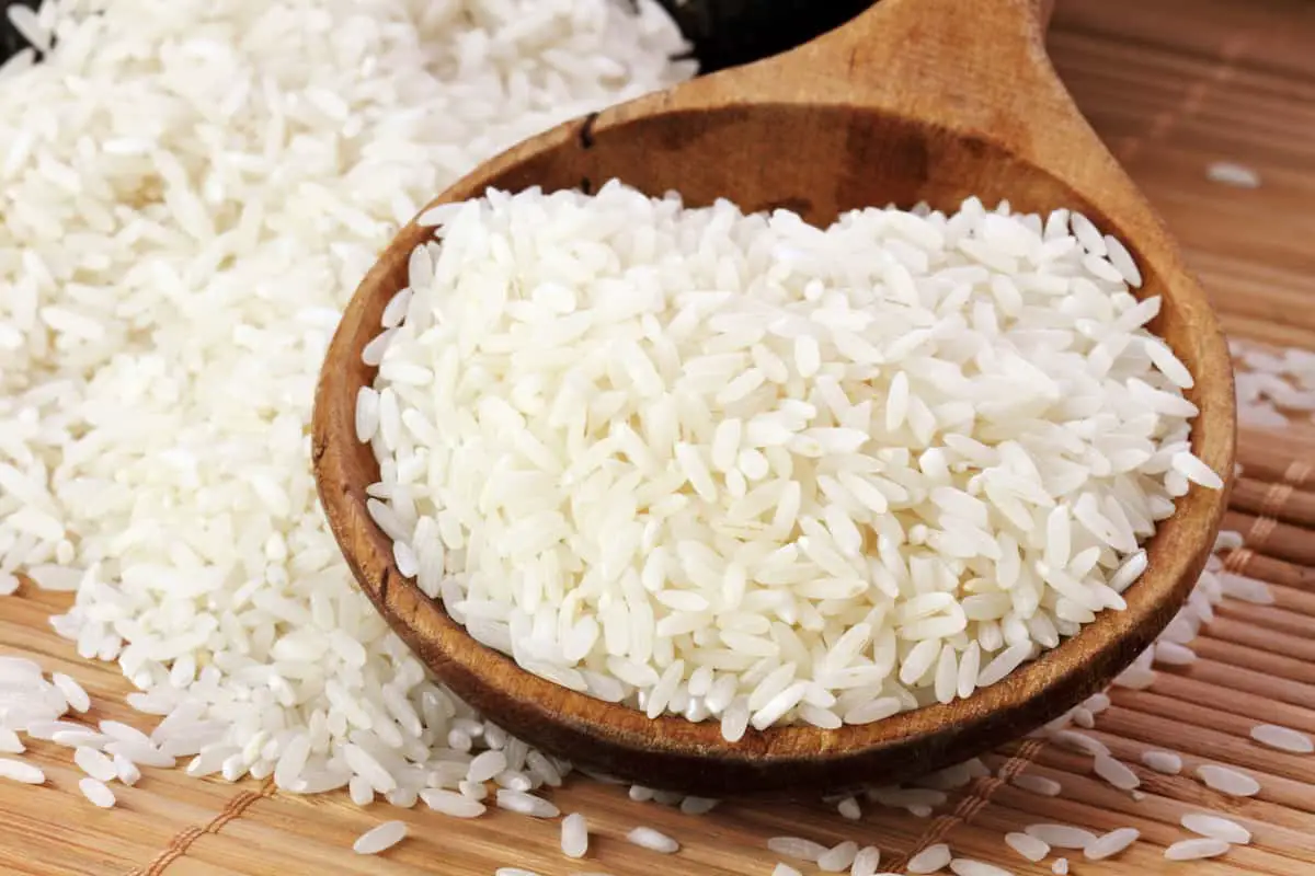 رؤية الميت يحضر طعام