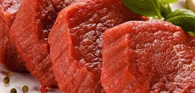 تفسير رؤية اللحم النيء