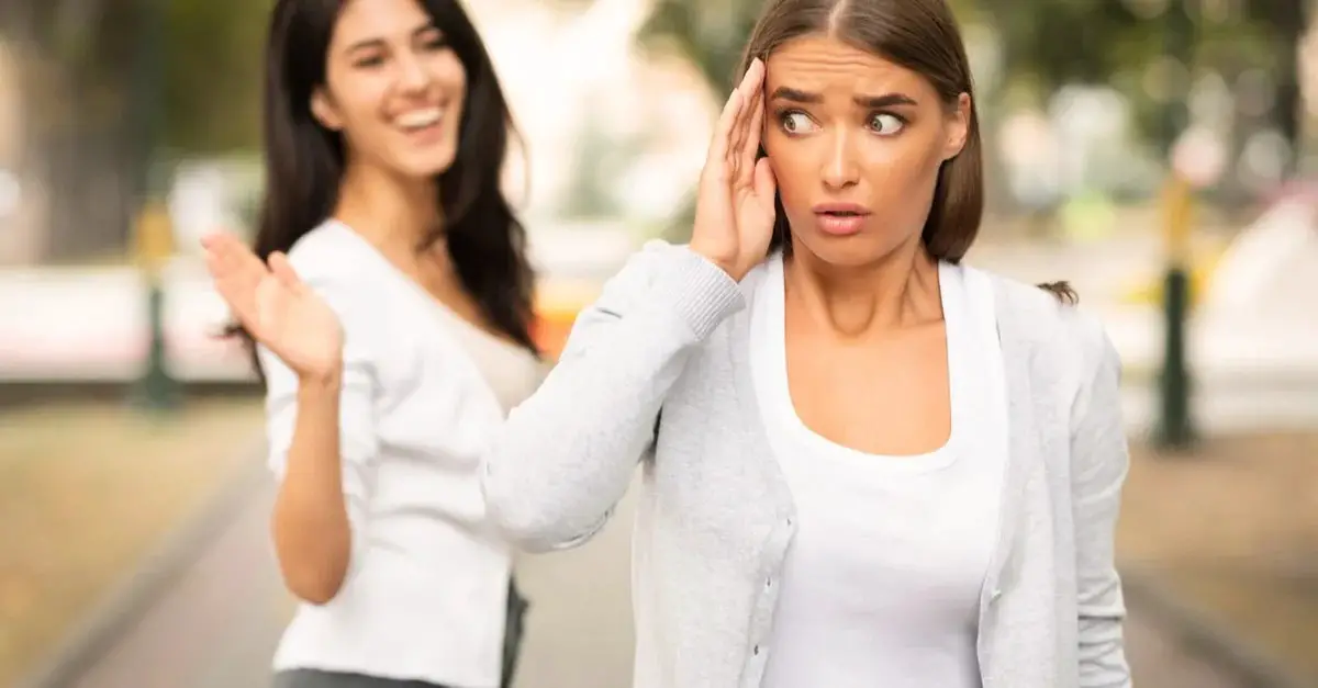 تفسير رؤية امرأة تكرهني في المنام للمتزوجة