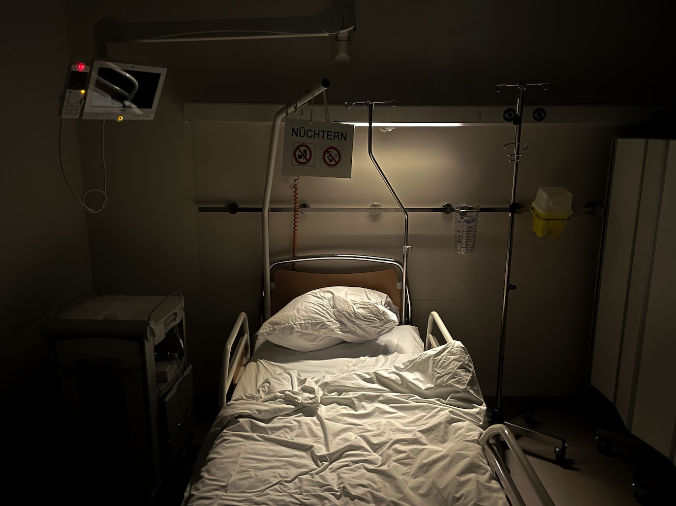 Hospital bed - تفسير الاحلام