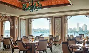 مطعم في المنام للعزباء