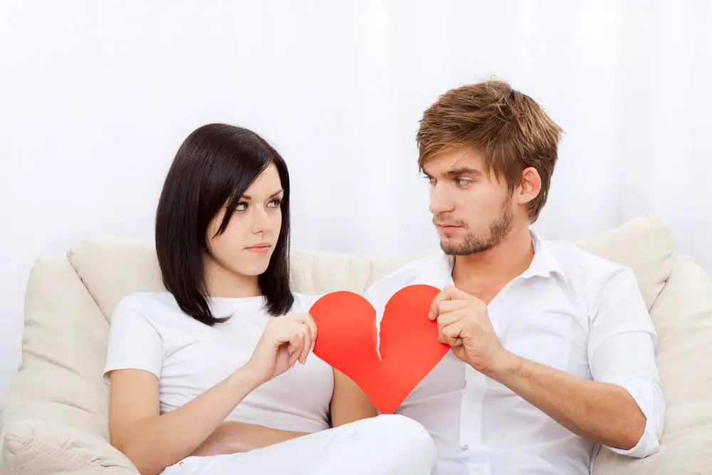 الحلم بشخص مفترق عنه