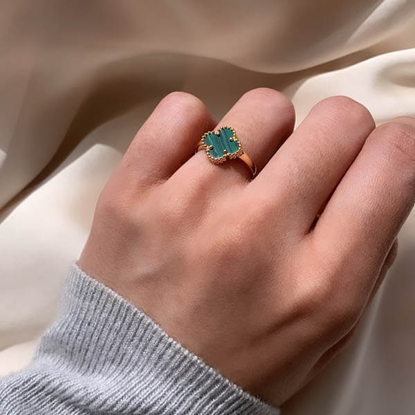 Anulus in somnio pro Imam Al-Sadiq