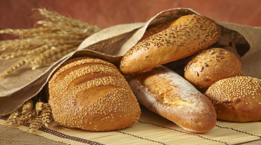 למד על הפרשנות של לחם בחלום לאישה נשואה