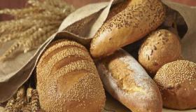 Interpretação de dar pão em um sonho de Ibn Sirin