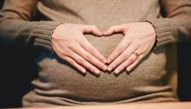 Ερμηνεία ενός ονείρου για εγκυμοσύνη στην εμμηνόπαυση από τον Ibn Sirin