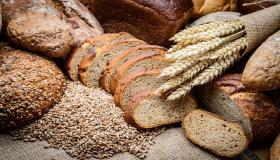 Tumačenje sna o vrućem kruhu od Ibn Sirina