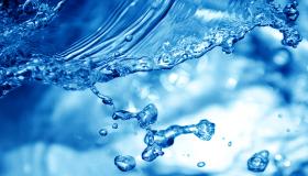 Lær om tolkningen av Ibn Sirins drøm om vann