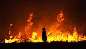 Tumačenje sna o spaljivanju čovjeka vatrom od Ibn Sirina