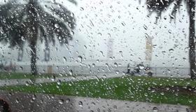 Ποια είναι η ερμηνεία ενός ονείρου που βλέπει τη βροχή για τον Ibn Sirin;
