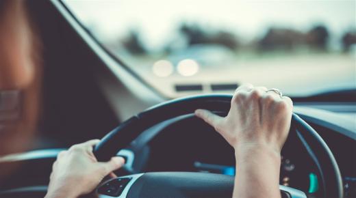 10 shenjat e shikimit të një shoferi në ëndërr