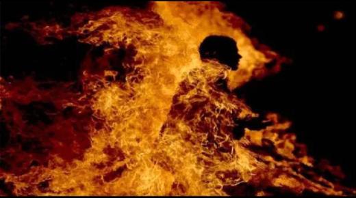 Learn more about the interpretation of seeing a relative burning in a dream by Ibn Sirin