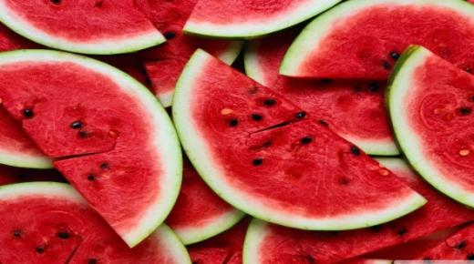 Aký je výklad sna jesť červený melón vo sne podľa Ibn Sirina?