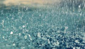 Prečítajte si o výklade sna o silnom daždi podľa Ibn Sirina