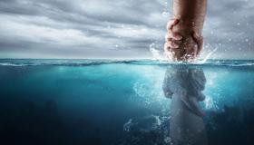 تفسير حلم النجاة من الغرق في المنام لابن سيرين