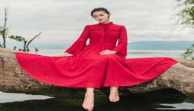 Qual é a interpretação de sonhar com um vestido vermelho em um sonho, segundo juristas seniores?