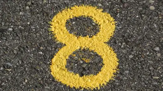 Το σύμβολο του αριθμού 8 σε ένα όνειρο